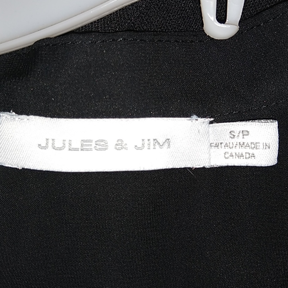 Black blouse - Picture 2 of 2